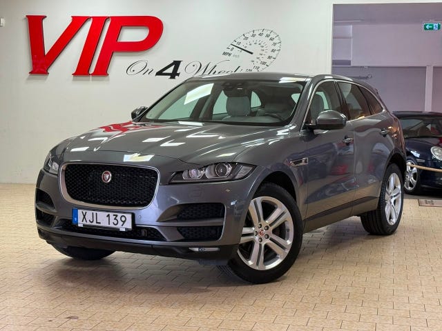 Jaguar F-PACE 2018
