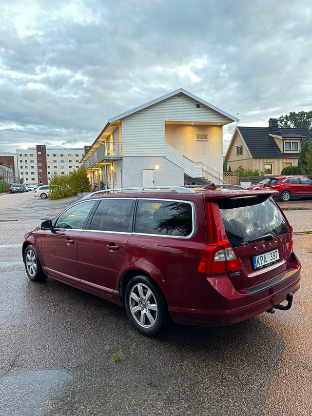 Volvo V70 2010 – bild 2