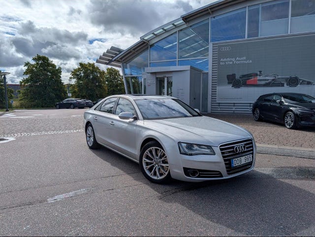 Audi A8 2012