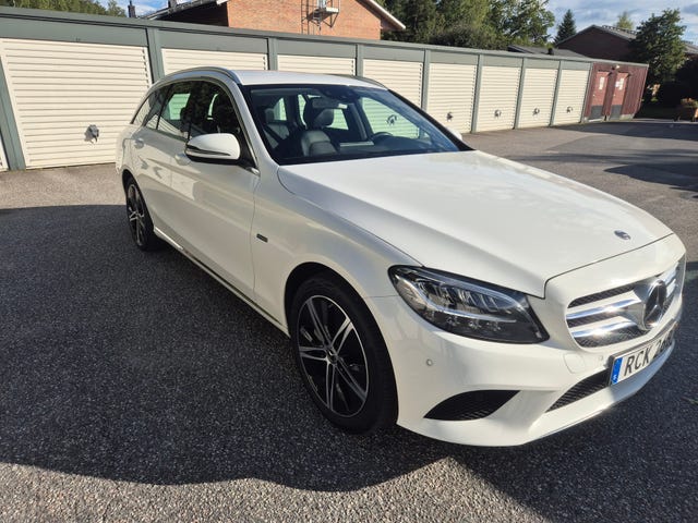 Mercedes-Benz C300 2020