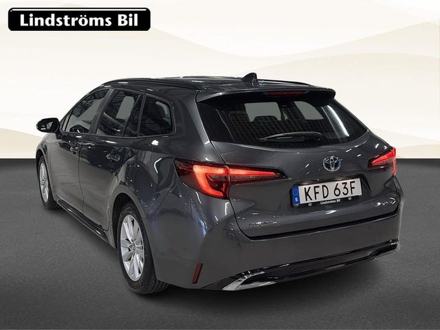 Toyota Corolla 2024 – bild 4