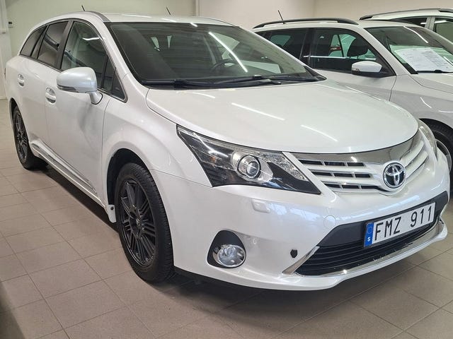 Toyota Avensis 2013