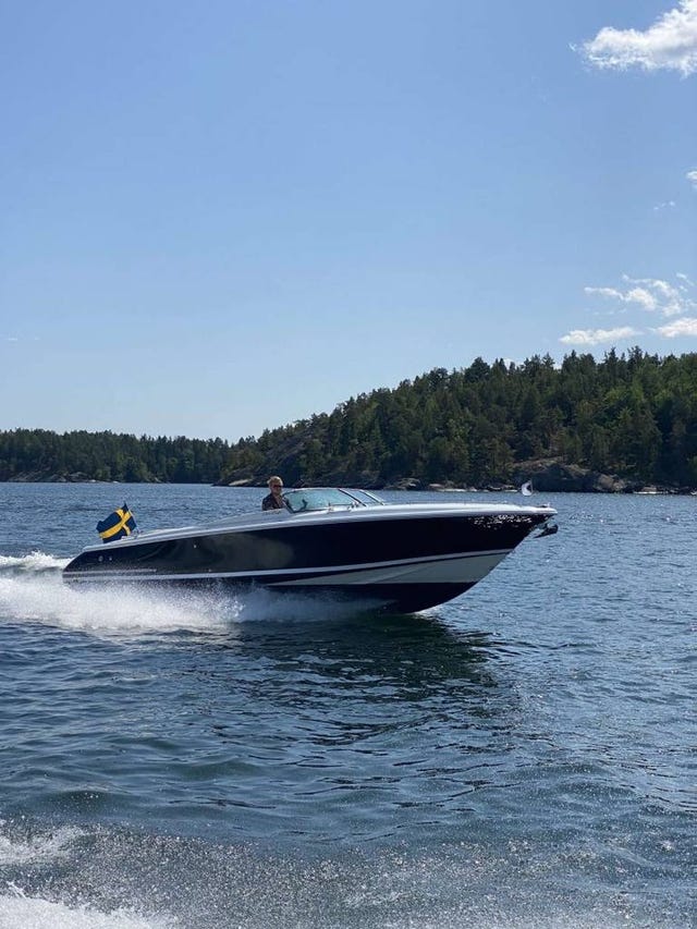 Chris Craft Corsair 28