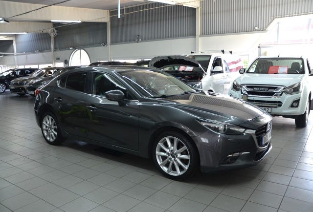 Mazda 3 2016