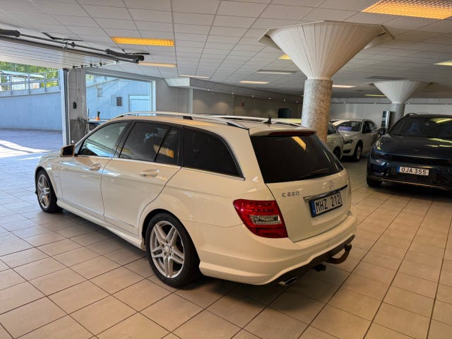 Mercedes-Benz C220 2012 – bild 3