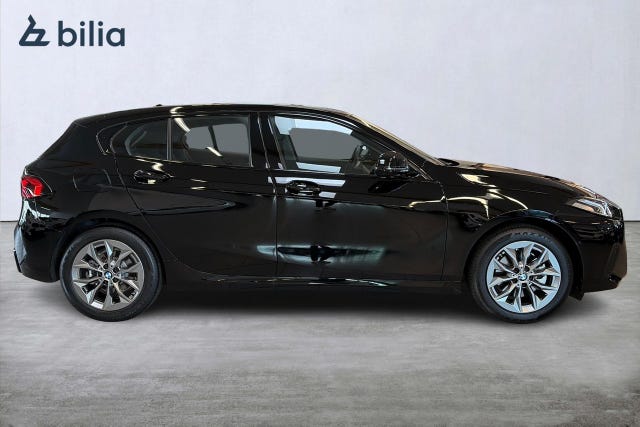 BMW 120 2026 – bild 3