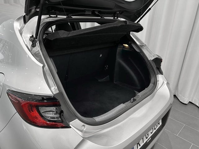 Toyota Corolla 2023 – bild 4