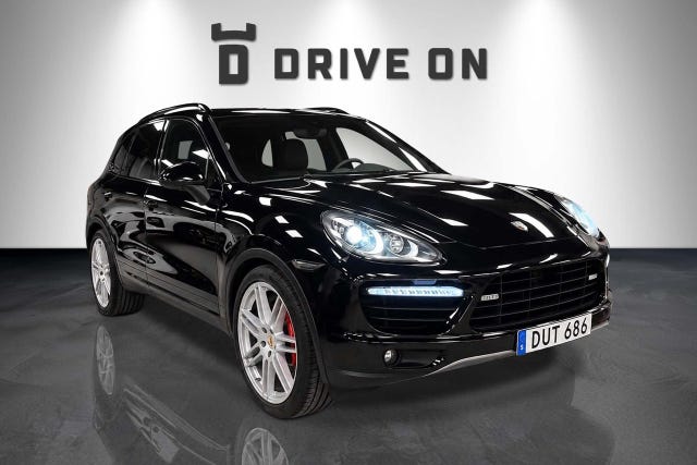 Porsche Cayenne Turbo 2011