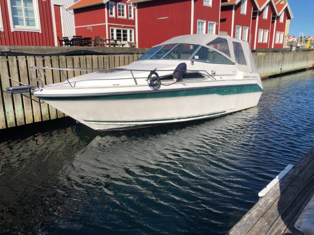 Sea ray 220 motor bytt mkt påkostad