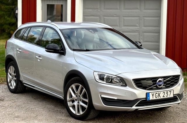 Volvo V60 Cross Country 2017 – bild 3