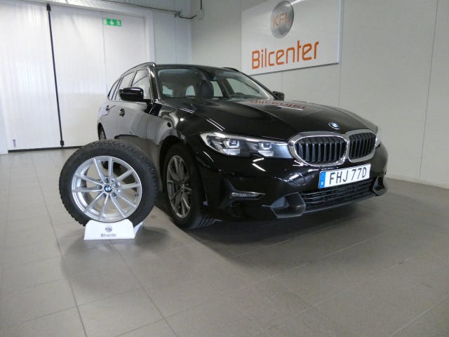 BMW 330e 2021