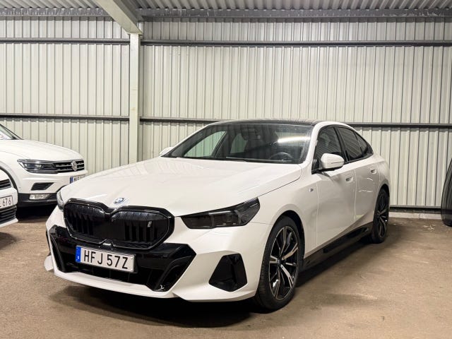 BMW i5 2024