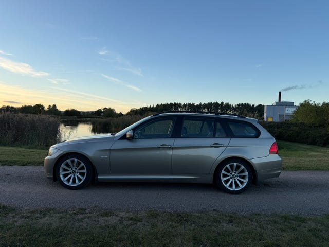 BMW 320d 2010