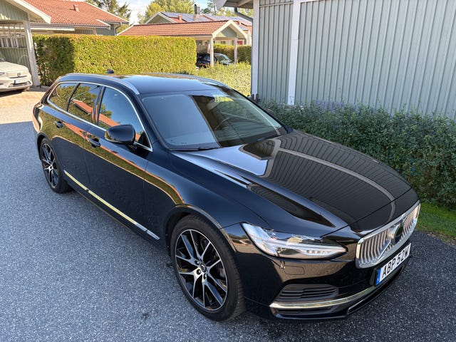 Volvo V90 2021