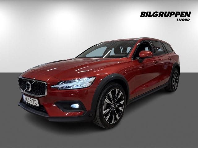 Volvo V60 Cross Country 2023