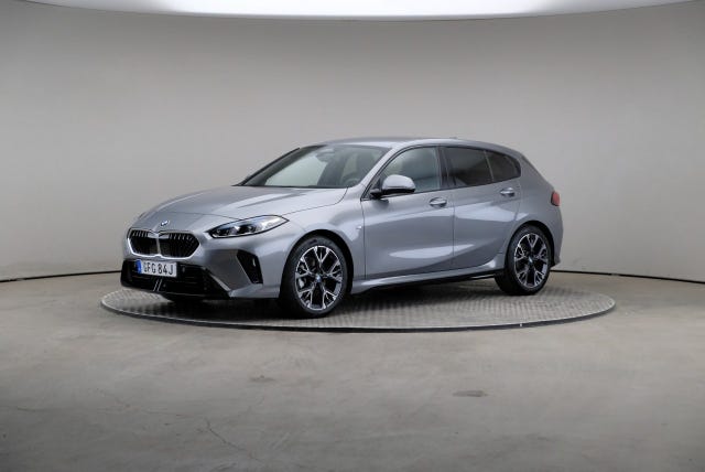 BMW 120 2025