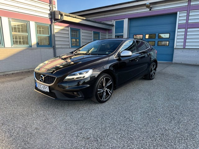 Volvo V40 2018