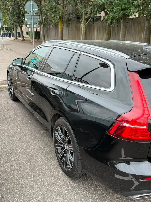 Volvo V60 2021 – bild 4