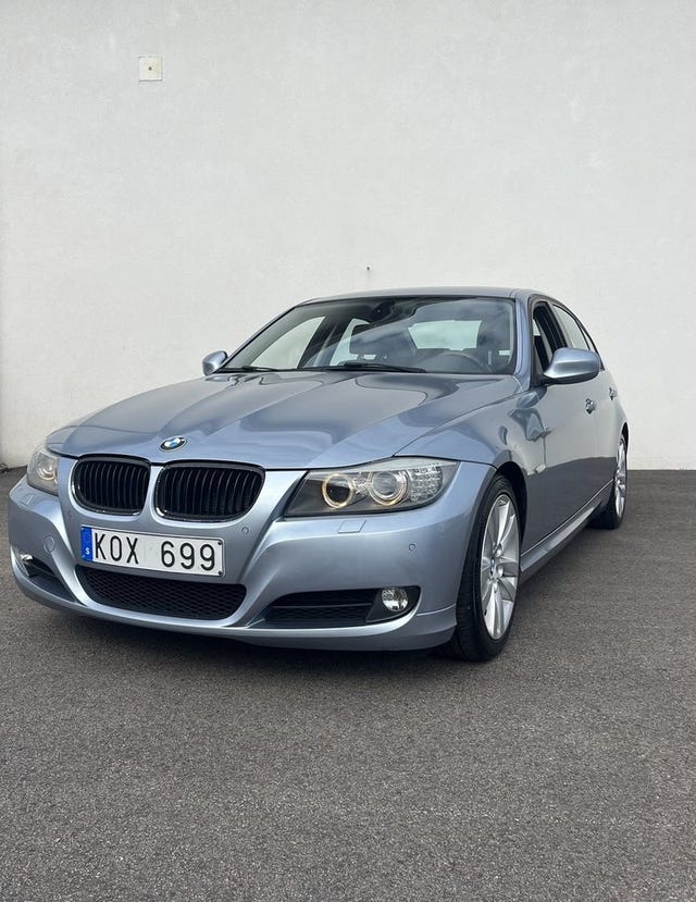 BMW 320i 2010