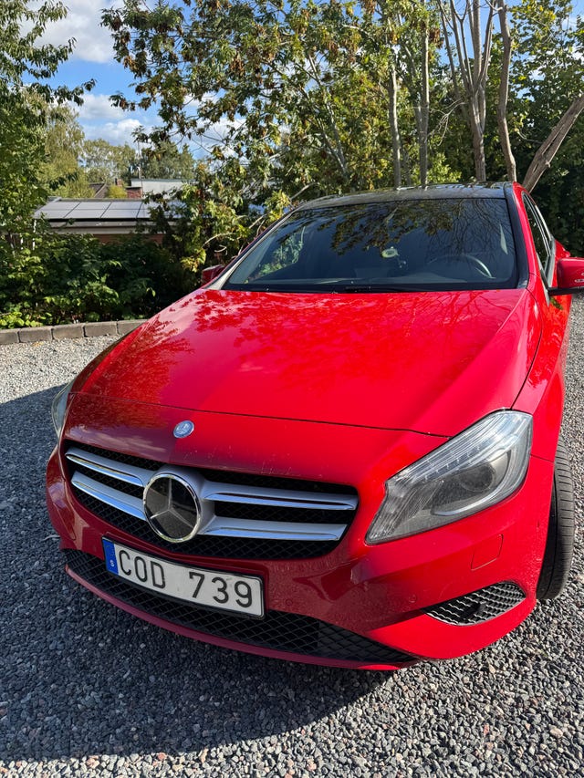 Mercedes-Benz A180 2013