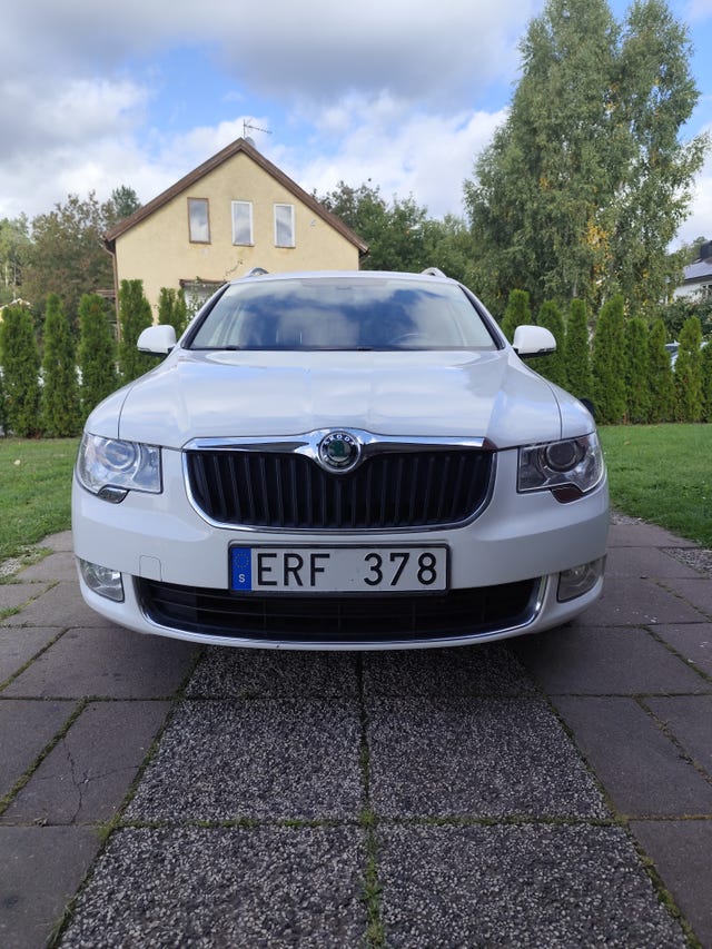 Skoda Superb 2013