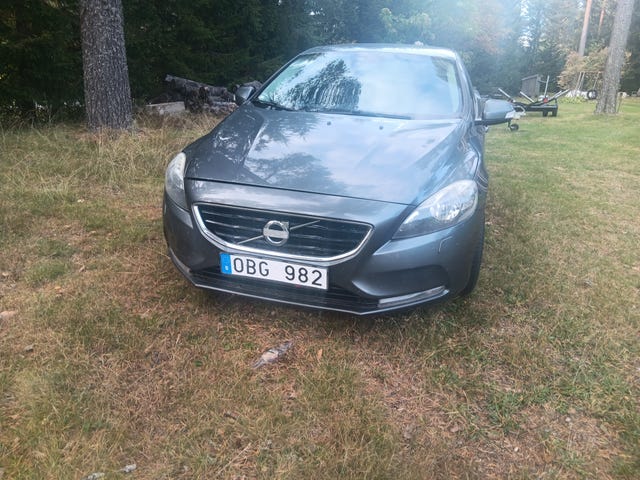 Volvo V40 2014