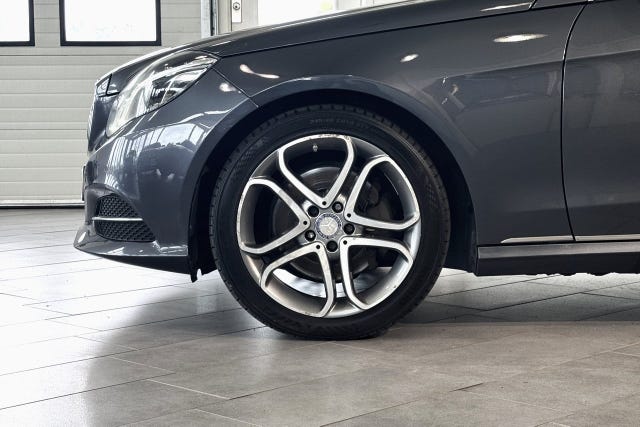 Mercedes-Benz E220 2016 – bild 2