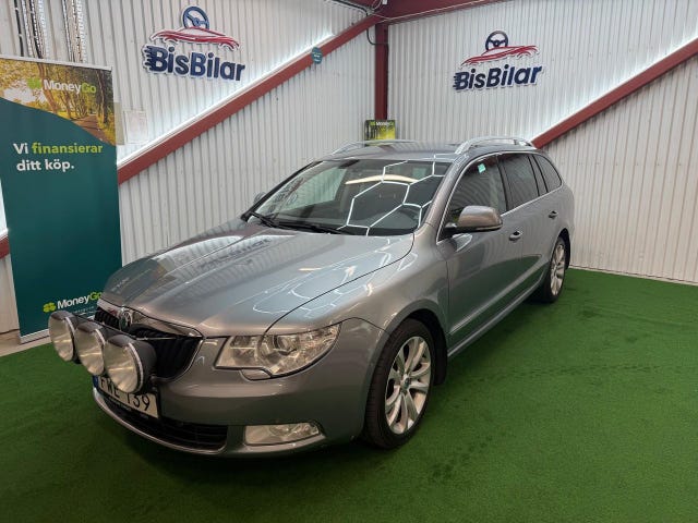 Skoda Superb 2012
