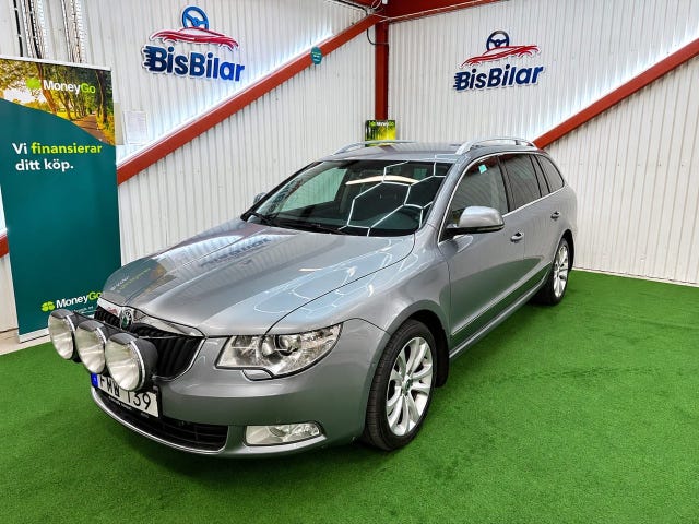 Skoda Superb 2012
