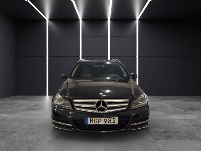 Mercedes-Benz C200 2012 – bild 2