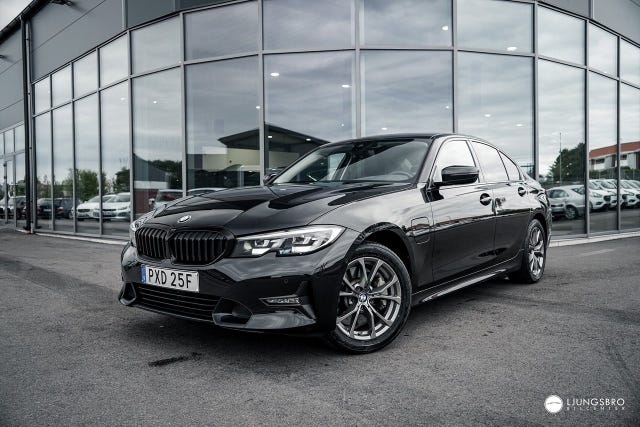 BMW 330e 2020