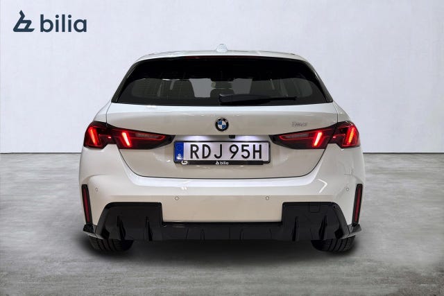 BMW 120 2026 – bild 4