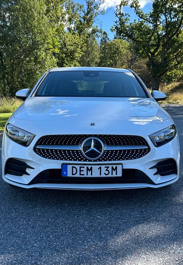 Mercedes-Benz A180 2023