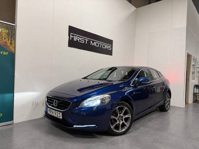Volvo V40 2015