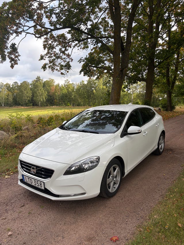 Volvo V40 2013