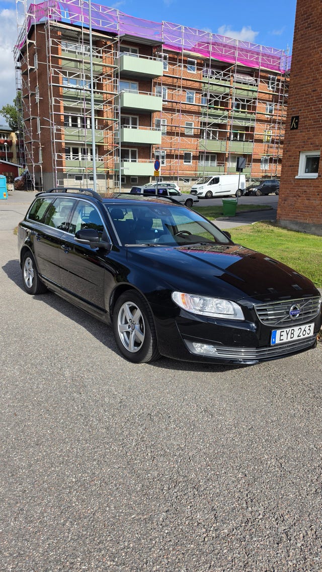 Volvo V70 2015
