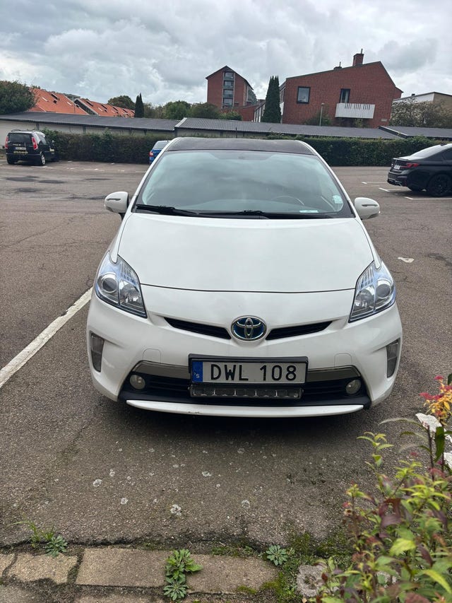 Toyota Prius Plug-in Hybrid 2015
