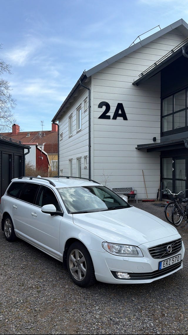 Volvo V70 2015