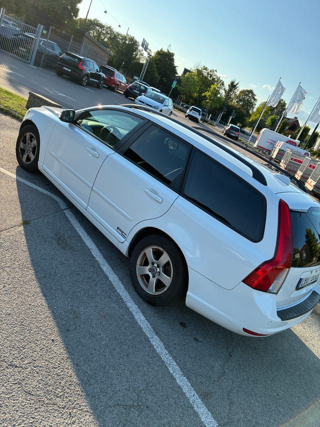 Volvo V50 2011