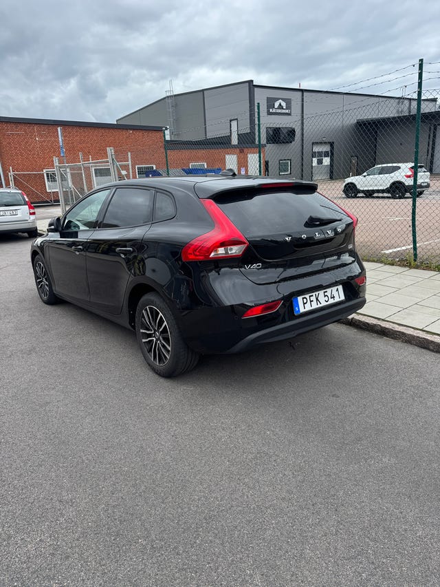 Volvo V40 2017