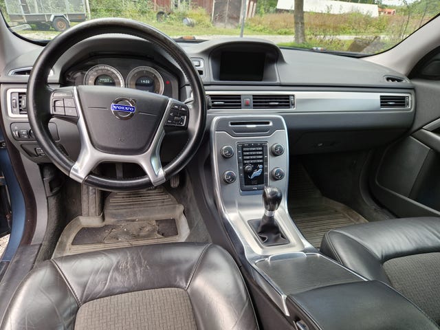 Volvo V70 2012