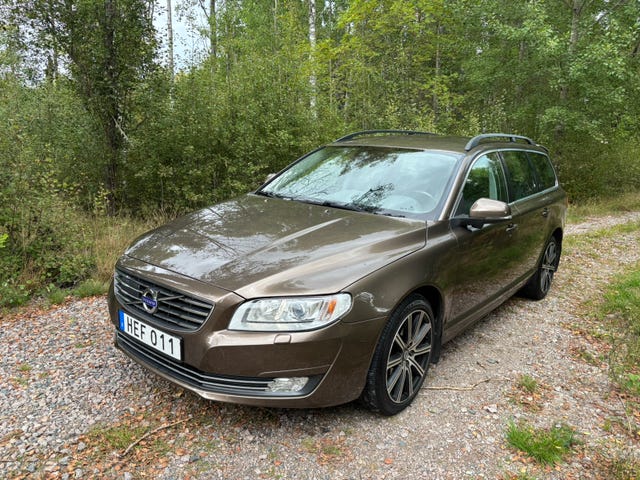 Volvo V70 2015