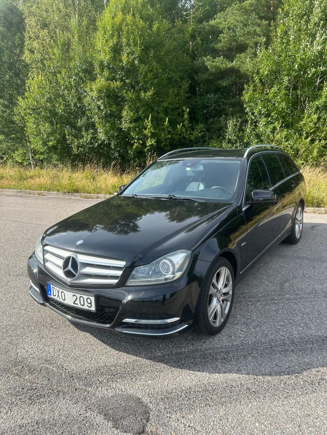Mercedes-Benz C180 2012