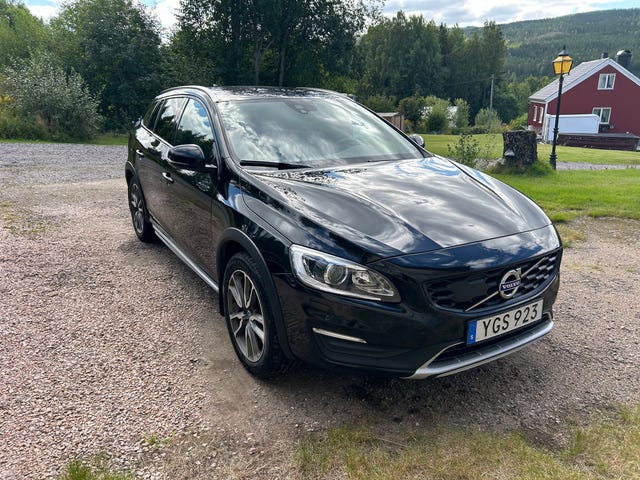 Volvo V60 Cross Country 2017