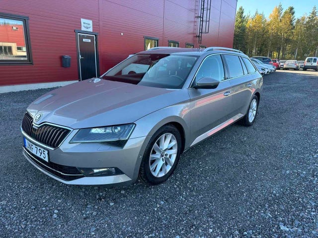 Skoda Superb 2016