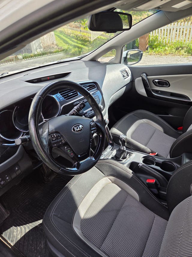 Kia Ceed 2013 – bild 4