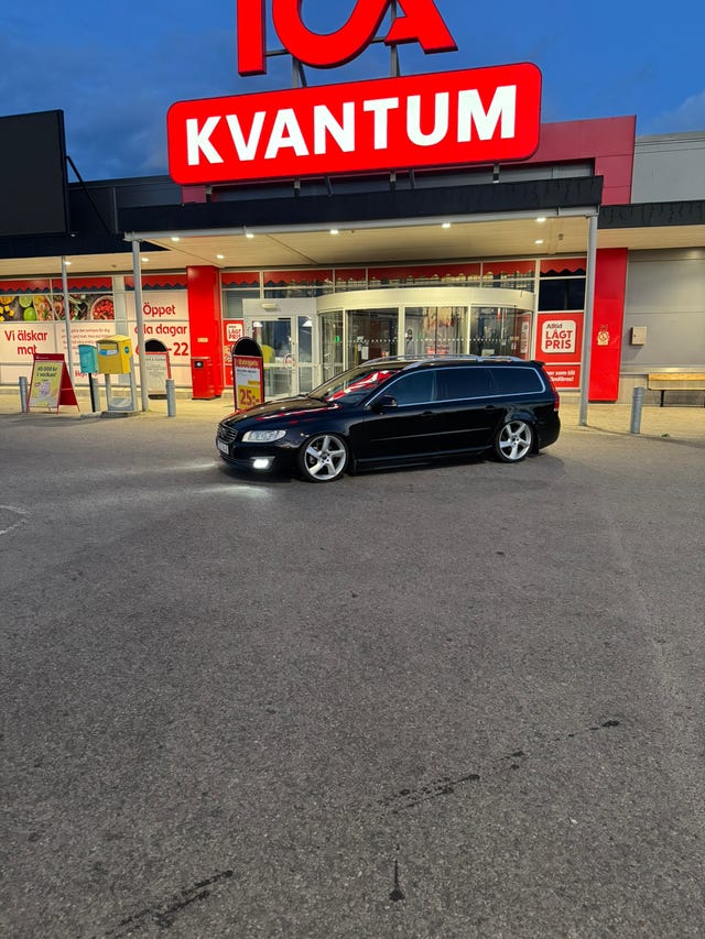 Volvo V70 2016