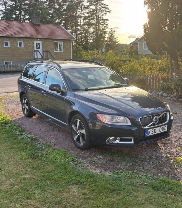 Volvo V70 2011