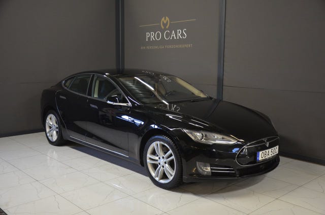 Tesla Model S 2015