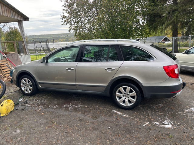 Skoda Superb 2013